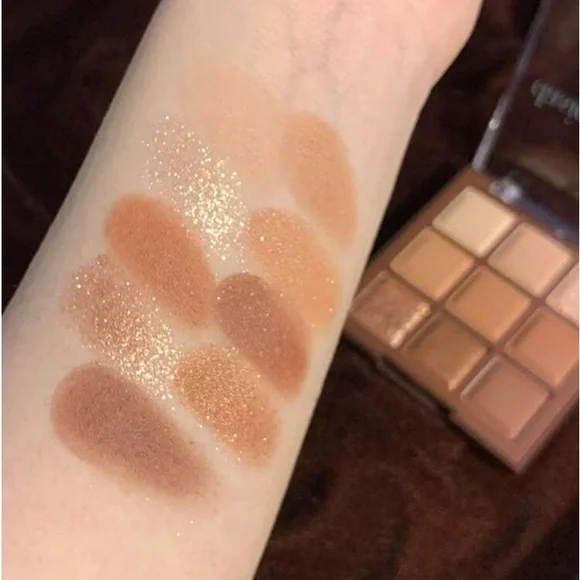 DIKALU 9-Color Eyeshadow Palette, Shimmer & Matte Smudge Proof Eye Shadow Makeup - Picture 3 of 8